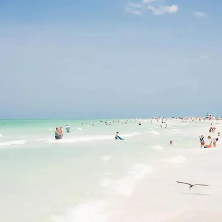 Lovely 1 Bedroom Unit Across From Lido Key Beach Sarasota Exterior photo