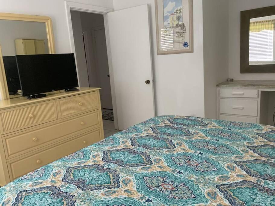 Apartment Lovely 1 Bedroom Unit Across From Lido Key